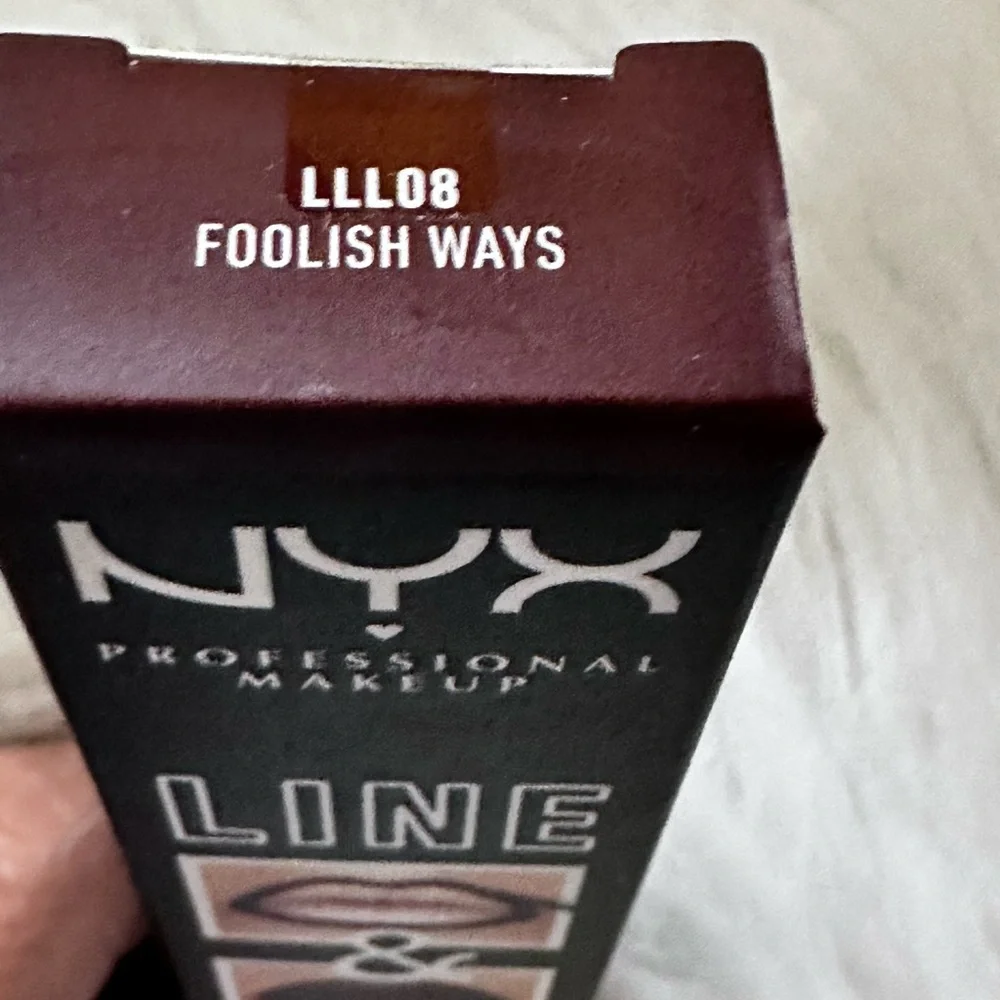 NIB NYX Line & Load Lipstick in Black‎ Packaging